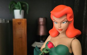 Mondo Poison Ivy Timed Edition